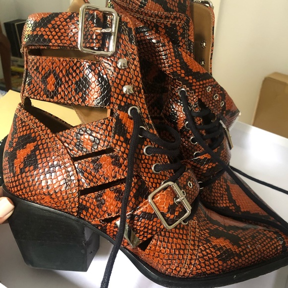 Chloe Rylee Boots - Picture 7 of 9